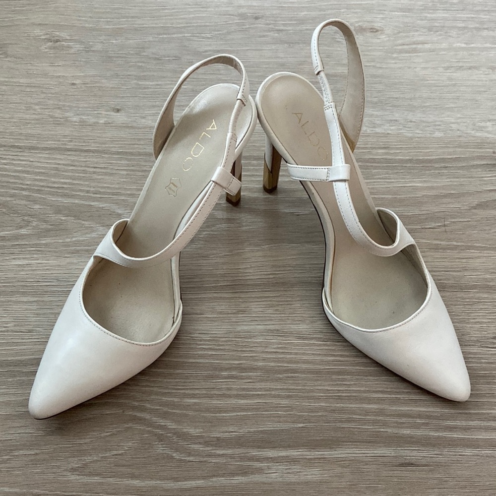 Aldo Fenty/Choo style stiletto white Sz 8